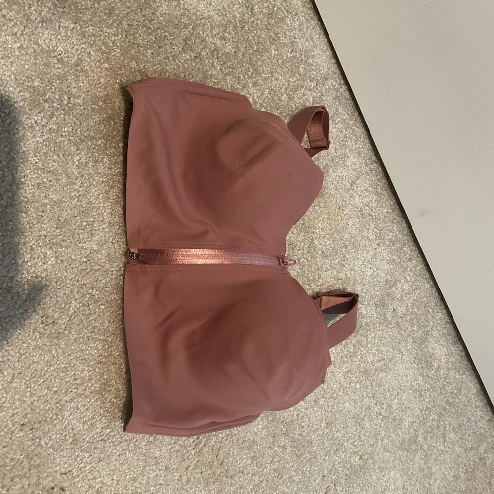 Knockout sports bra